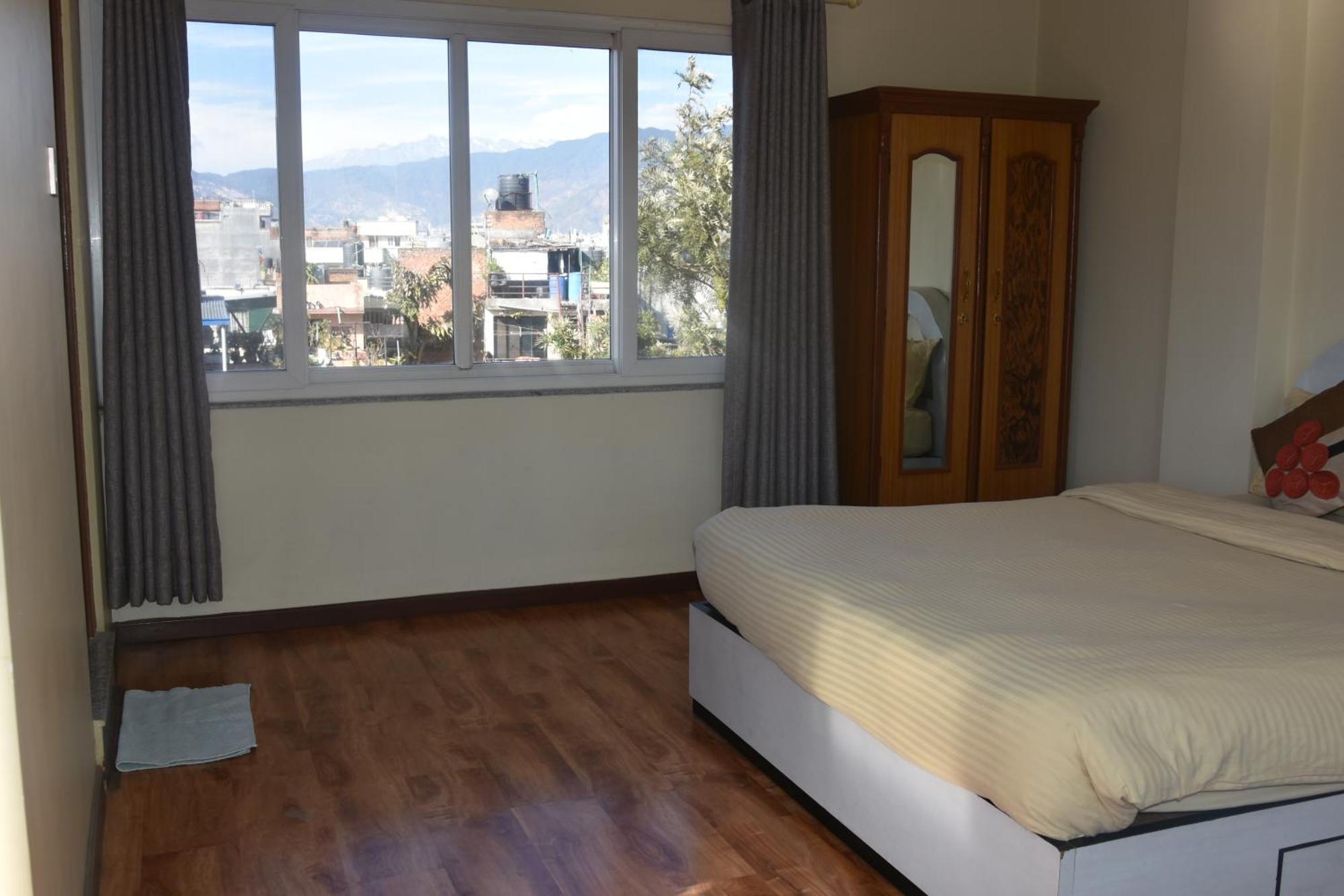 Shine Homestay Famille Francophone - Shine Home And Apartment Catmandu Exterior foto