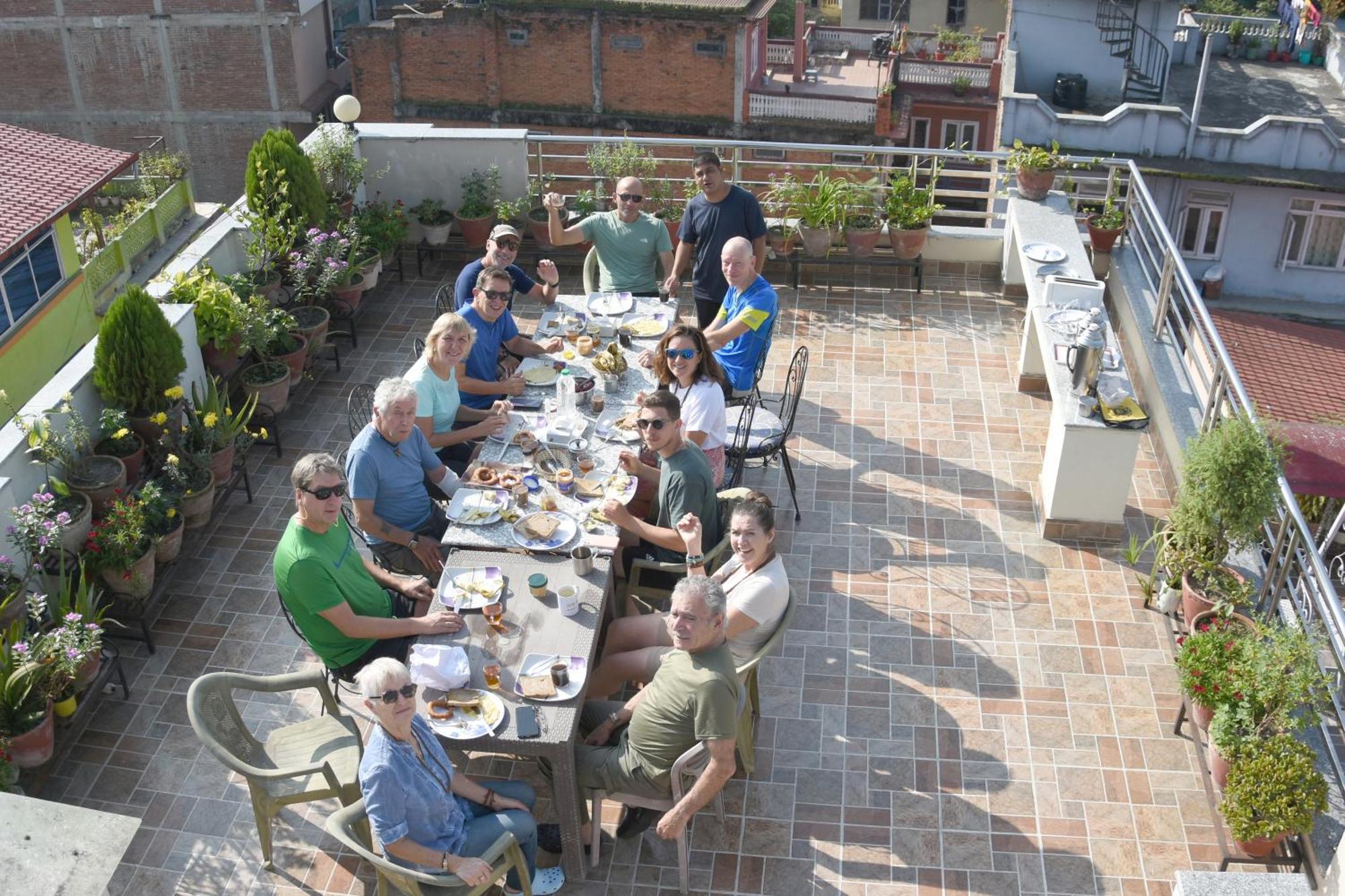 Shine Homestay Famille Francophone - Shine Home And Apartment Catmandu Exterior foto